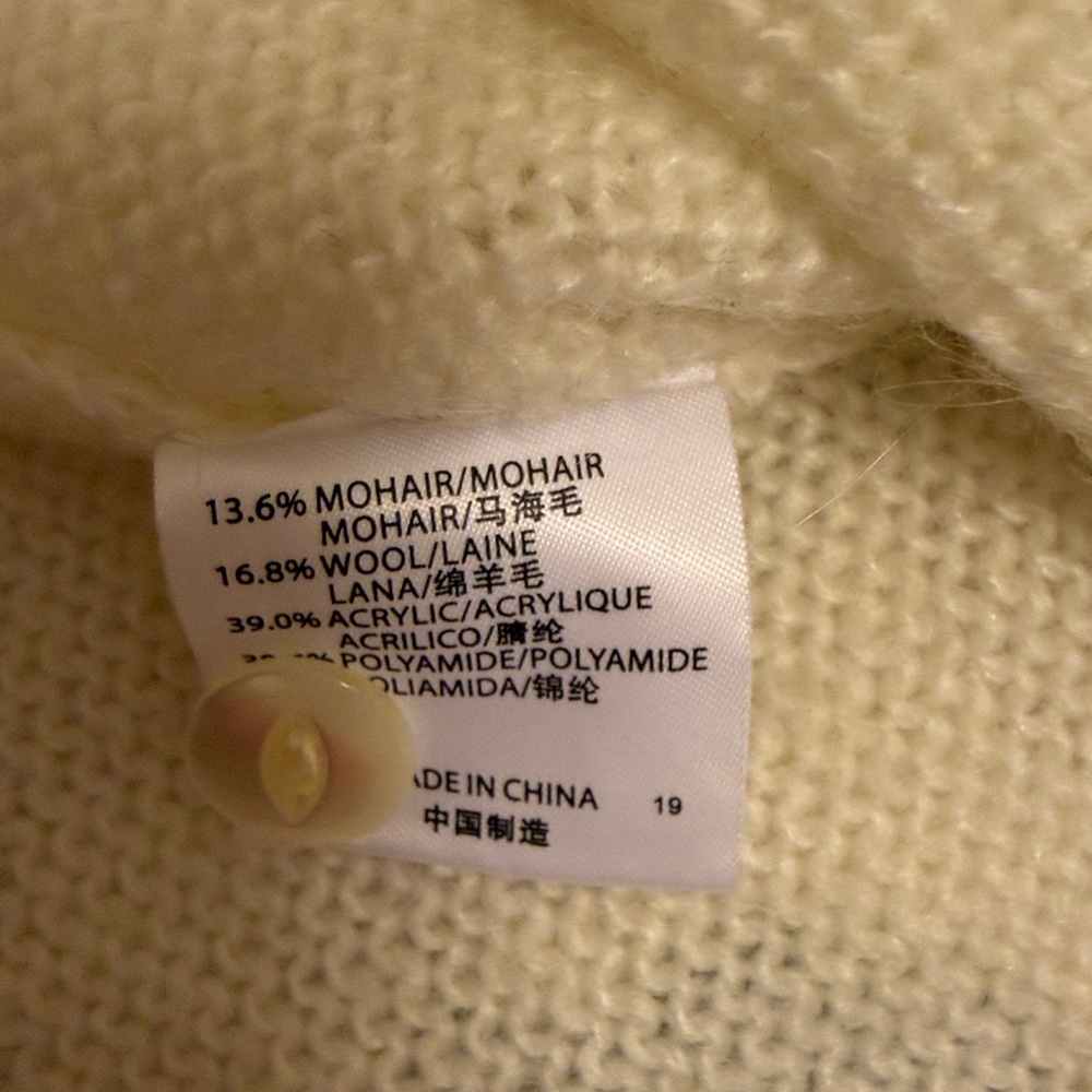 Brandy Melville St. George Cream Scalloped Sweater - Picture 6 of 6